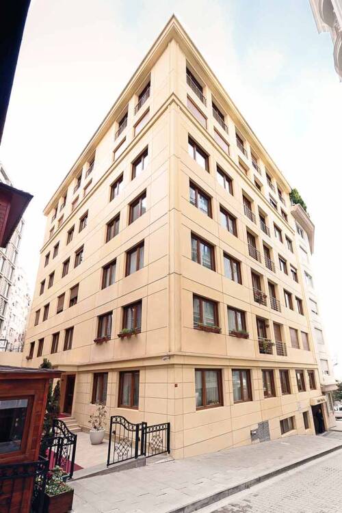 Valide Palas Apartmanı – Beşiktaş / Vişnezade